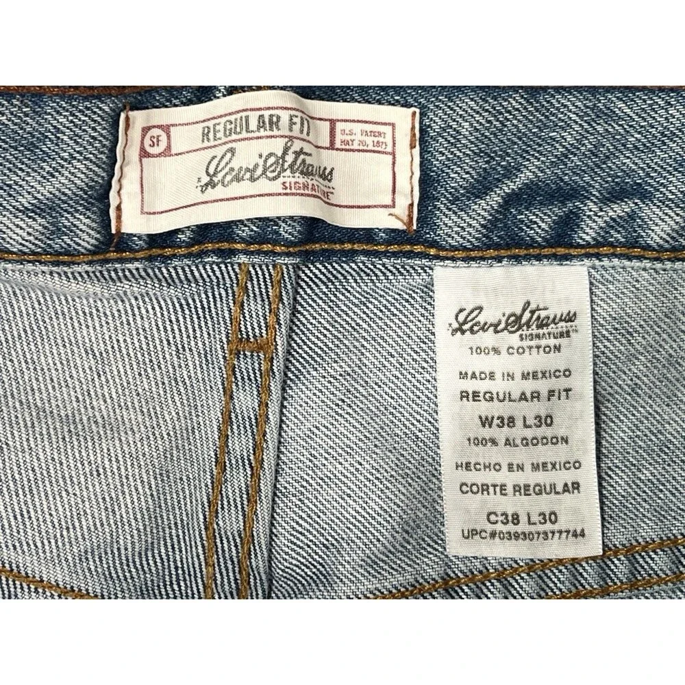 Levi Strauss Signature Mens 38x30 Blue Regular Fit Straight Cut Leg Denim Jeans
